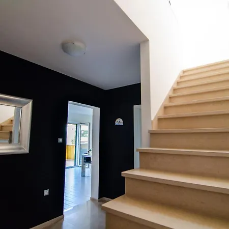 Apartament Green Garden - Three Bedroom With Private Pool *