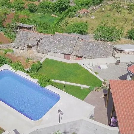 Green Garden - Three Bedroom With Private Pool