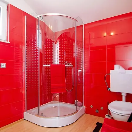 Apartament Green Garden - Three Bedroom With Private Pool *