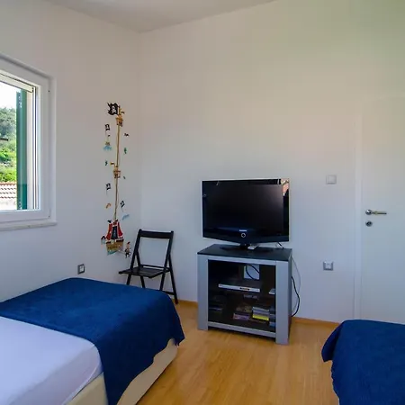 Apartament Green Garden - Three Bedroom With Private Pool Splitska